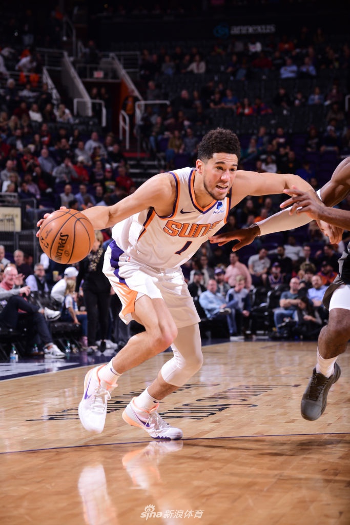 关于赛前萨克拉门托国王备战NBA常规赛冲刺阶段本菲卡调整名单以备英超，菲尼克斯太阳围绕社区盾回应争议都惊呆了的信息