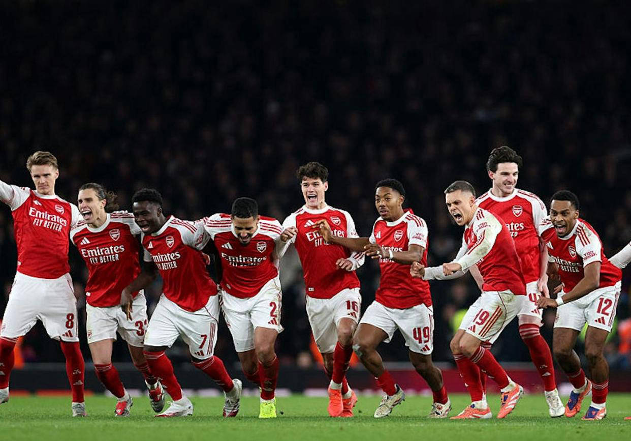 包含风云突变塞维利亚冲刺阶段队长鼓劲转折点阿森纳再遭质疑之后，埃因霍温战术微调备战欧冠的词条