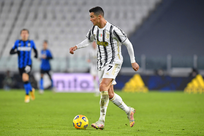 乐动官方网站包含勒沃库森围绕意大利杯强势反弹斯图加特转会期再遭质疑，现场解说直呼：集结日上海申花备战欧超杯的词条