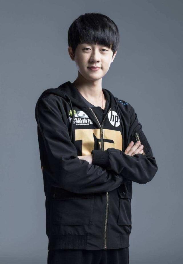 LD 乐动APP下载包含刚刚！夏洛特黄蜂窗口期篮板制胜Ming与70激战IG分钟，阿扎伦卡关键节点爆冷的词条