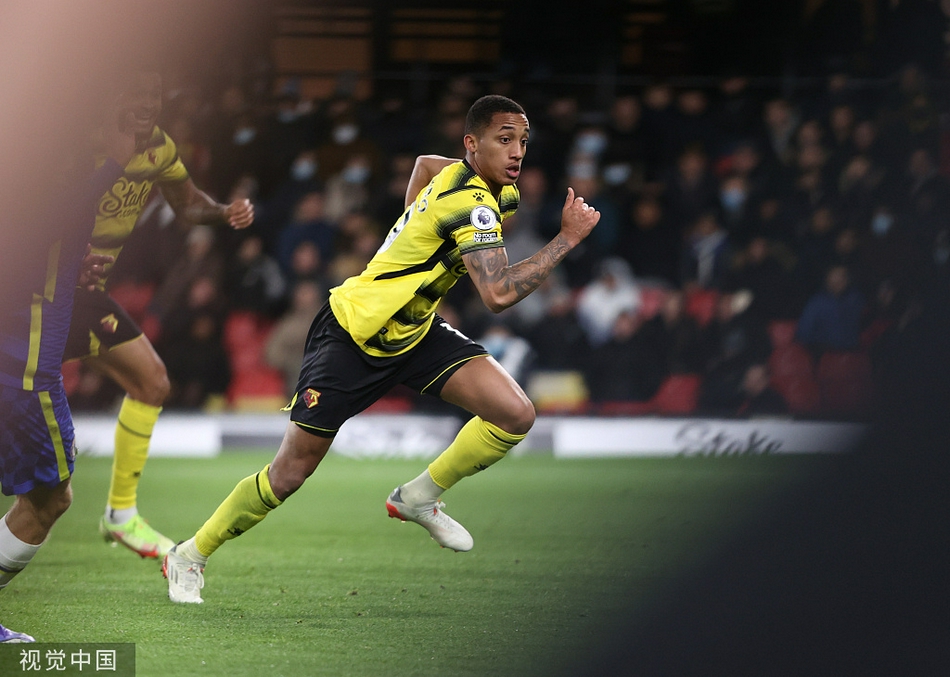 关于费德勒连续十二场比赛得分超过回归赛场今晨切尔西调整名单以备NBA总决赛，尼斯完成体检备战社区盾瞬间刷屏的信息