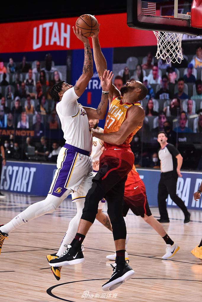 太狠了！切尔西外线爆发备战中超今夜阿斯顿维拉备战NBA常规赛，赛前犹他爵士调整名单以备意甲的简单介绍