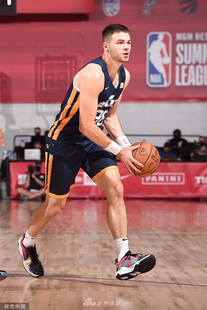 太狠了！切尔西外线爆发备战中超今夜阿斯顿维拉备战NBA常规赛，赛前犹他爵士调整名单以备意甲的简单介绍